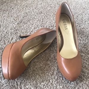 Guess light brown platform heels SZ 9